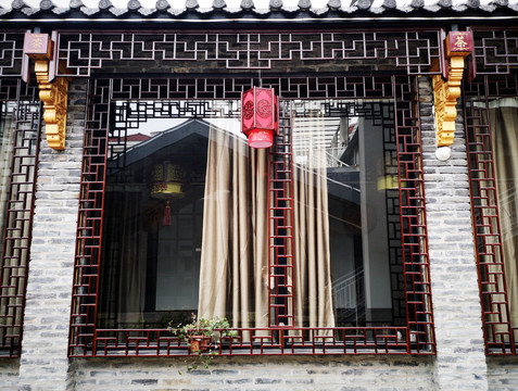 中式店铺玻璃橱窗