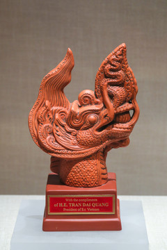 越南传统图腾陶像