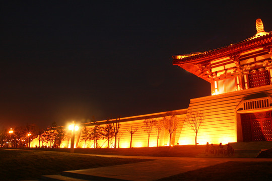 西安唐城墙遗址公园夜景