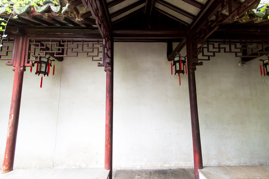 江苏苏州园林博物馆回廊柱子