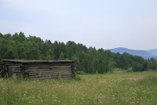 西伯利亚的小木屋