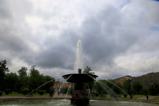 伊尔库茨克市中心的喷泉