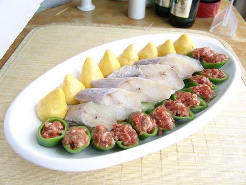 窝头鳕鱼肉馅尖椒