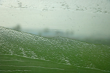 飞驰的雨水