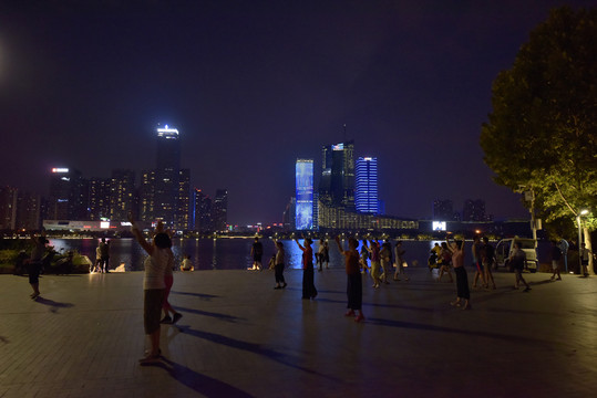 合肥天鹅湖夜景