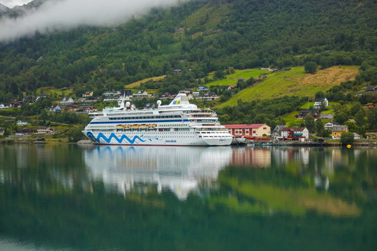 挪威峡湾邮轮
