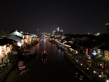 古镇运河夜景
