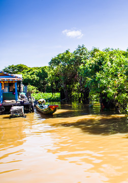 柬埔寨洞里萨湖