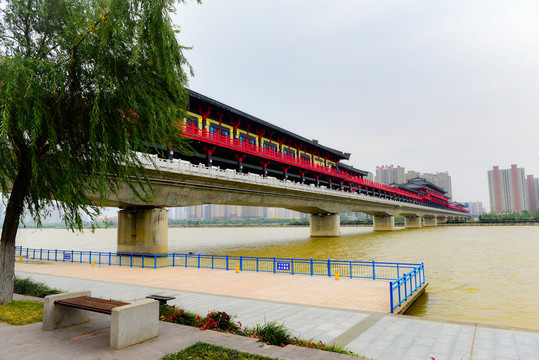 咸阳渭河廊桥