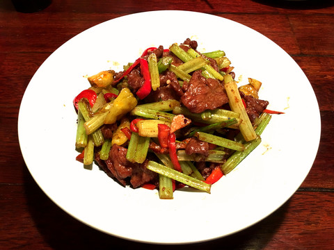 炒牛肉