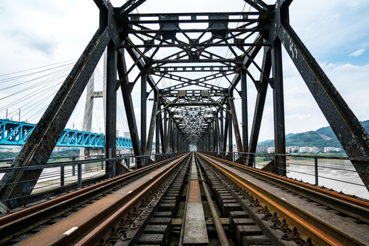 铁路长江大桥
