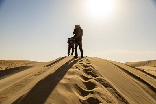 沙漠戈壁滩探险家旅行家