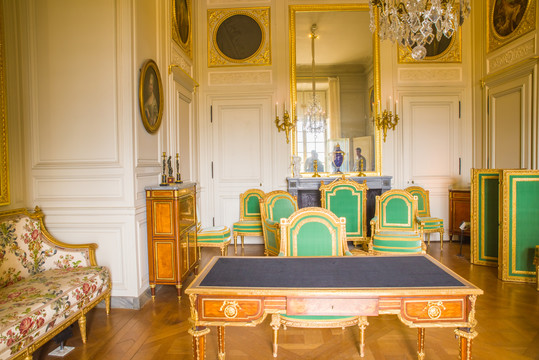 凡尔赛宫家具