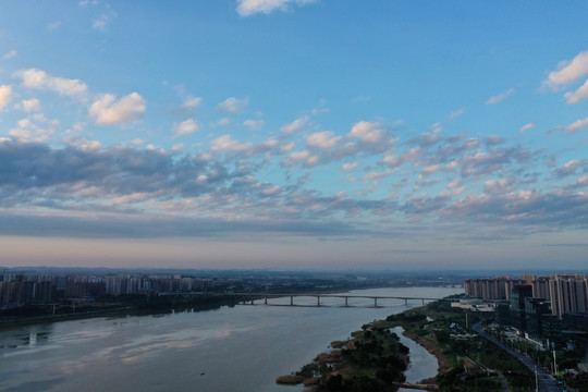 长沙的黎明