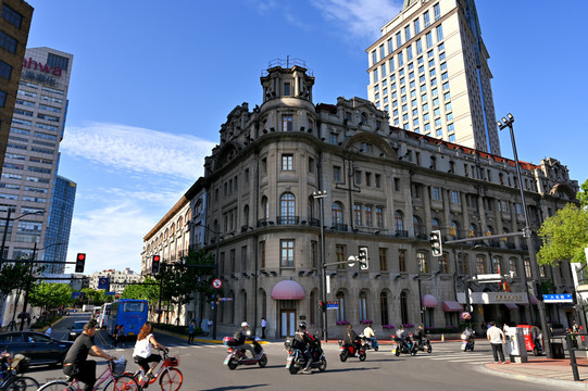 上海街头老建筑浦江饭店