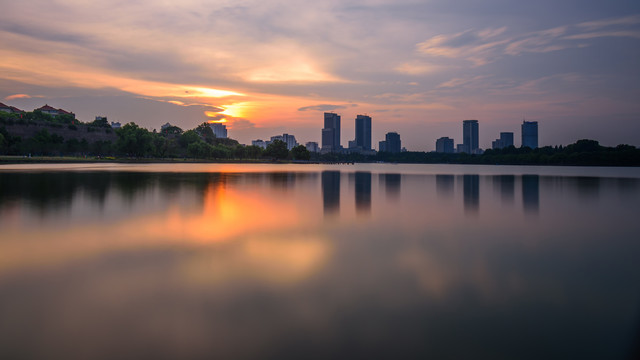 玄武湖日落美景