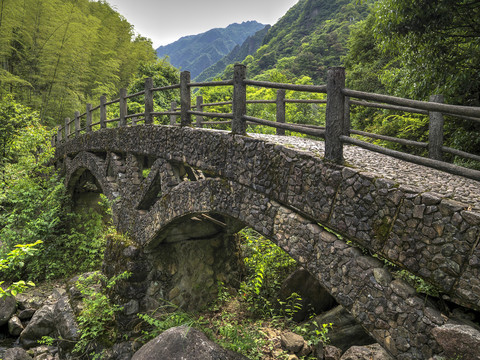 浙江衢州药王山石拱桥