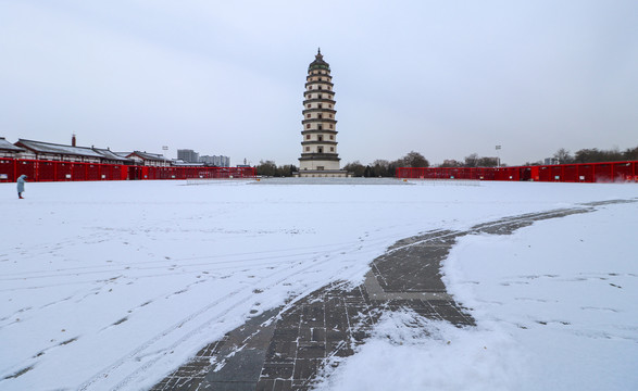 雪后定州塔