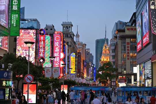 上海南京路步行街夜景