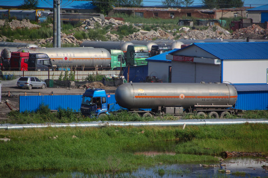 油罐车