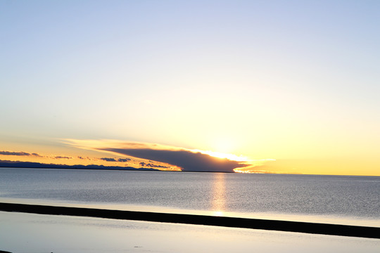 青海湖落日