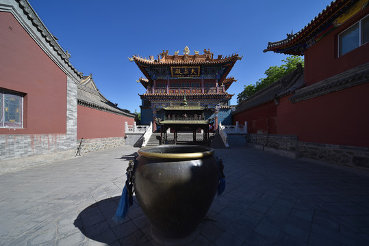 呼和浩特大召寺风光