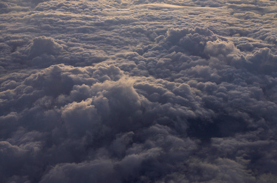 飞机上看云海