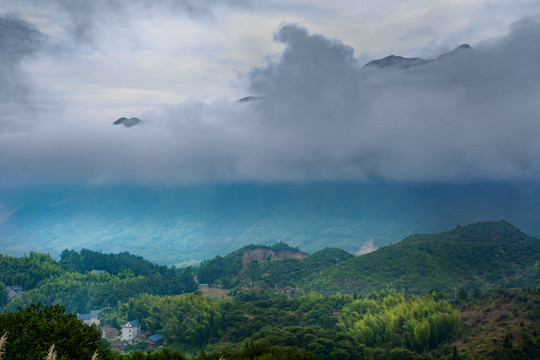 高山