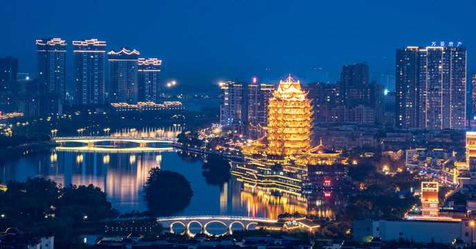 远景楼夜景