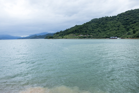 湖光山色