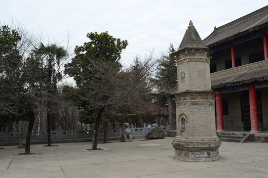 香积寺法师砖塔