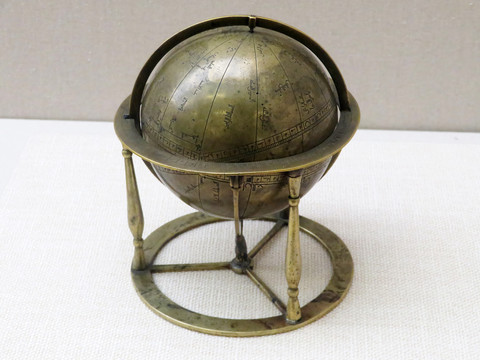 塞尔柱时期黄铜地球仪