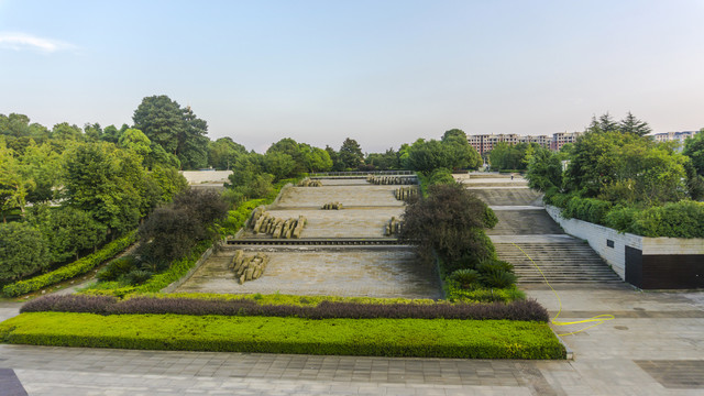 晚霞中的湘府文化公园