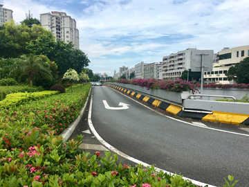 马路弯道