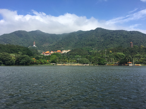 深圳仙湖植物园仙湖