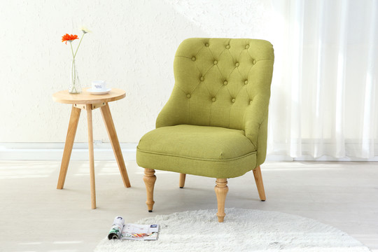 草绿色麻布沙发椅