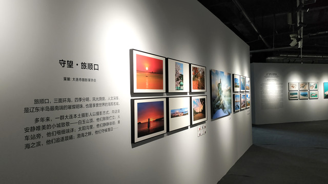 展厅的画