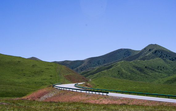 山间公路