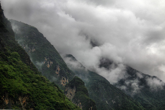 金沙江虎跳峡