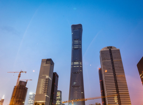 北京中国尊建筑夜景