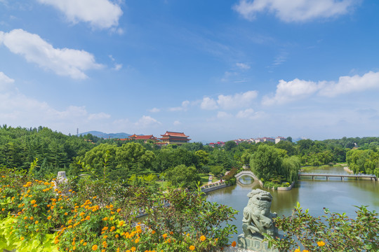 碧水蓝天白云青州绿色城市风景