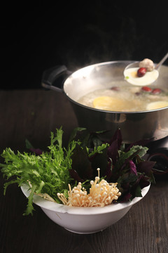 野菜肉丸汤