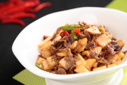 酸萝卜炒鸡杂