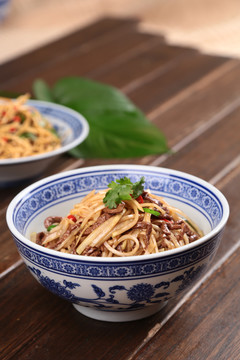 兰头牛肉丝