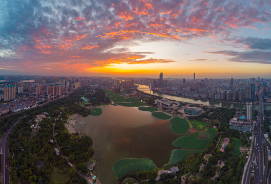 武汉夏日城市航拍傍晚和夜景风光