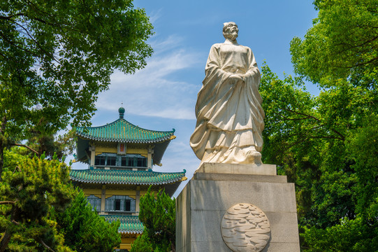 湖北武汉东湖风景区夏日风光