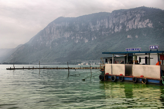 昆明旅游海埂公园滇池