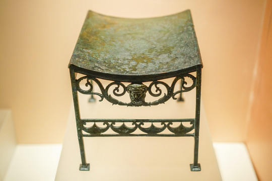 古罗马青铜椅