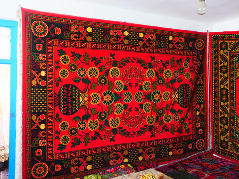 维吾尔族室内装饰设计挂毯