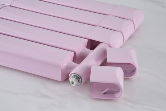 粉色暖气片散热器